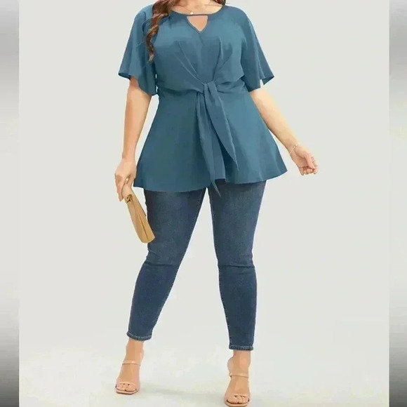 NWT!Keyhole Knotted Front Ruffle Sleeve Blouse Size 10or medium - Picture 5 of 6